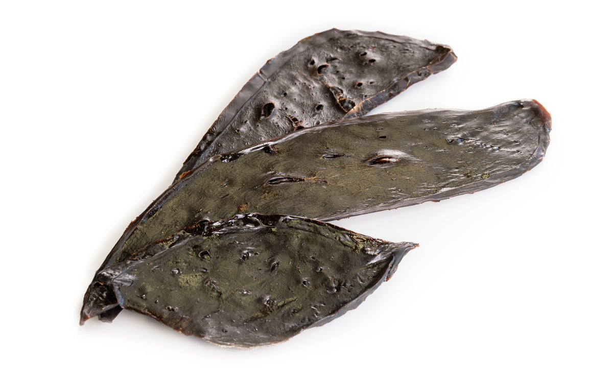 Close-up of Air Dried Horse Liver showing the natural texture of this freeze dried horse. Supports energy for low-appetite dogs, a healthy air-dried treat from Michinoku Farm Japan