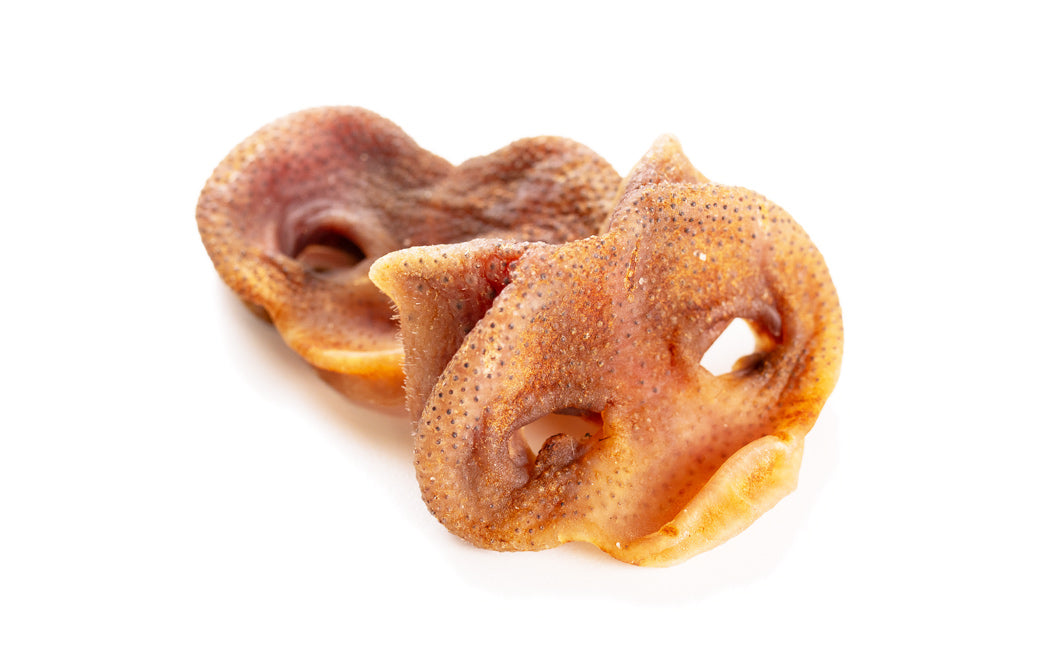 Back of the Air Dried Pig Nose pouch showing full ingredient list and feeding details, air dried pork treats from Michinoku Farm Japan