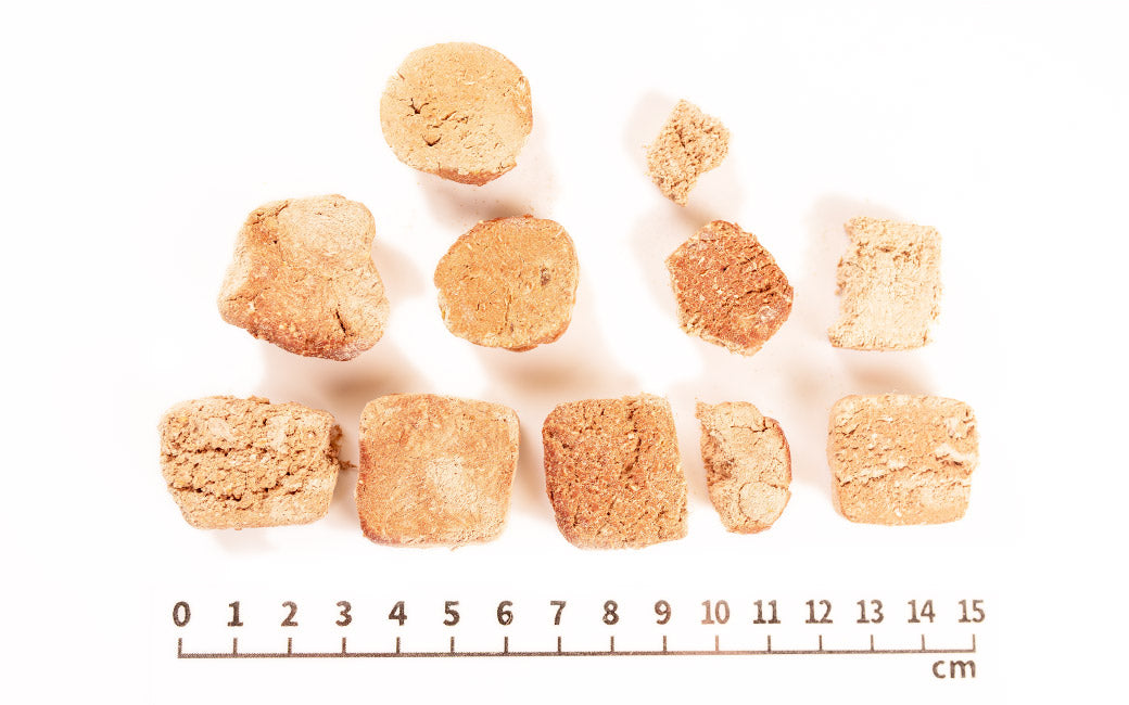 Back of the Freeze Dried Venison Meat Cookie pouch showing full ingredient list and feeding details, functional dog treats from Michinoku Farm Japan
